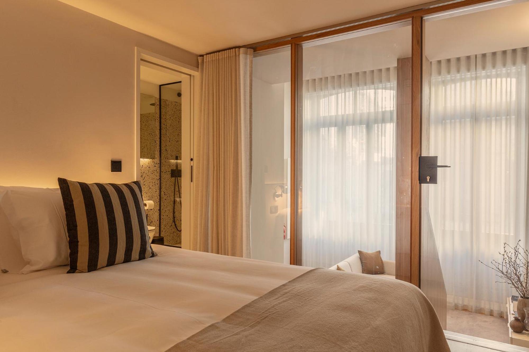Vandoma Living Suites Porto Szoba fotó